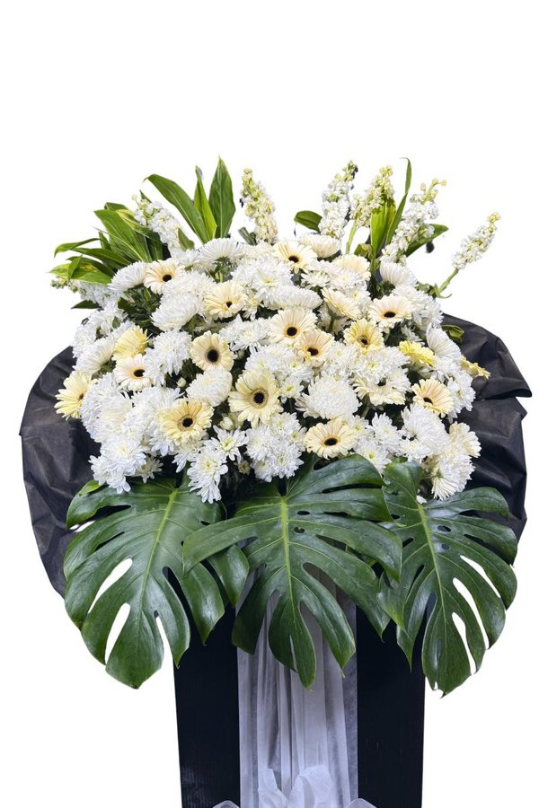 Image 25: Peace & Love Funeral Wreath